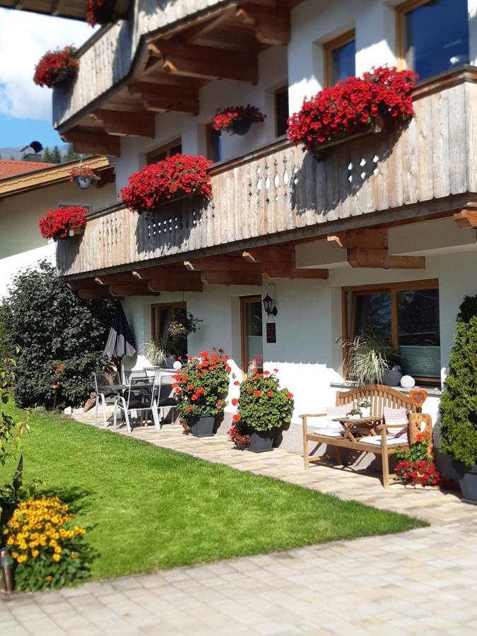 Haus Roland Apartment Zell am Ziller Exterior photo