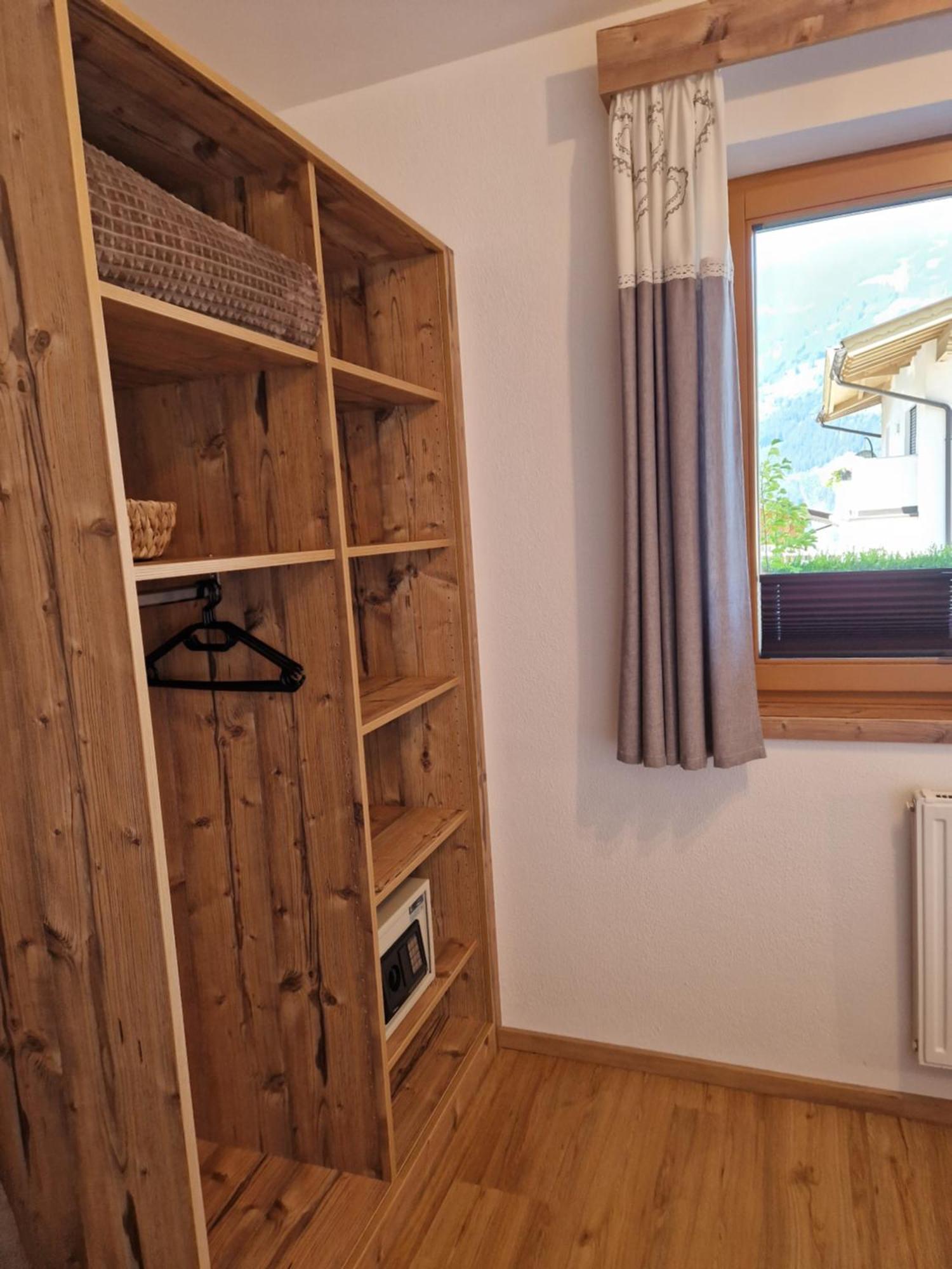 Haus Roland Apartment Zell am Ziller Exterior photo